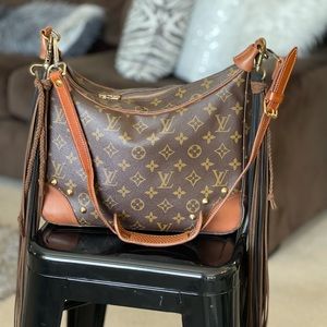 Vintage authentic Louis Vuitton Boulogne Bag